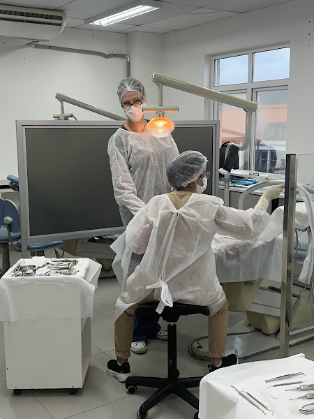 Foto 2 de ICOS - Instituto Catarinense de Odontologia e Saúde - Escola de Pós Graduação - Clínica Odontológica