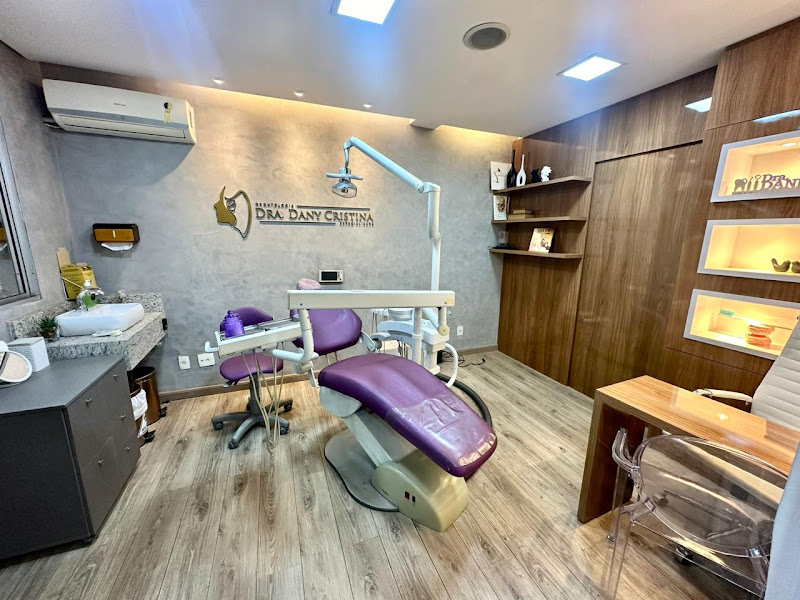 Foto 2 de IDC - Dentista no Floresta | Implantes e Prótese Protocolo em BH