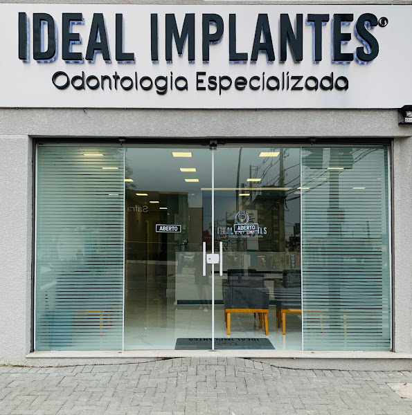 Foto 2 de Ideal Implantes - Odontologia Especializada I Dentista em São José dos Pinhais