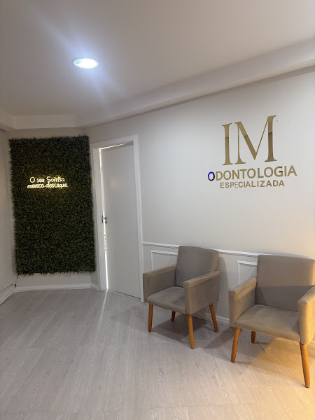 Foto 2 de IM ODONTOLOGIA ESPECIALIZADA EM IMPLANTES
