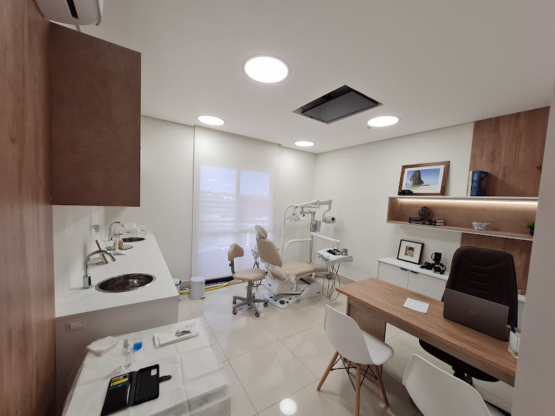 Foto 2 de Implaara Implantes Dentários