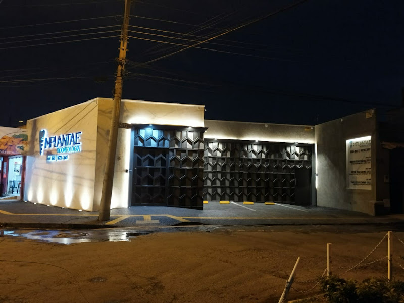 Foto 3 de Implantae Odontologia - Dentista