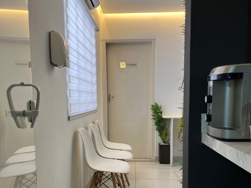 Foto 7 de Implantares Odontologia