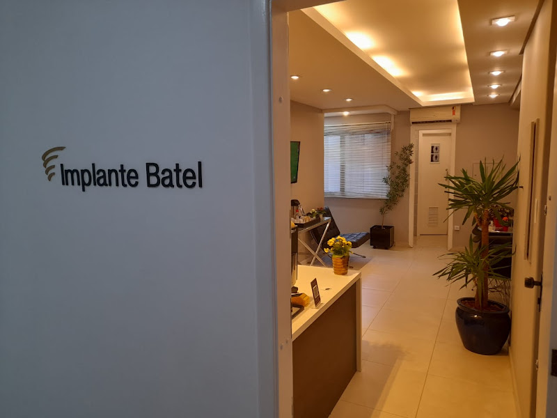 Foto 2 de Implante Batel Odontologia - Dentista em Curitiba