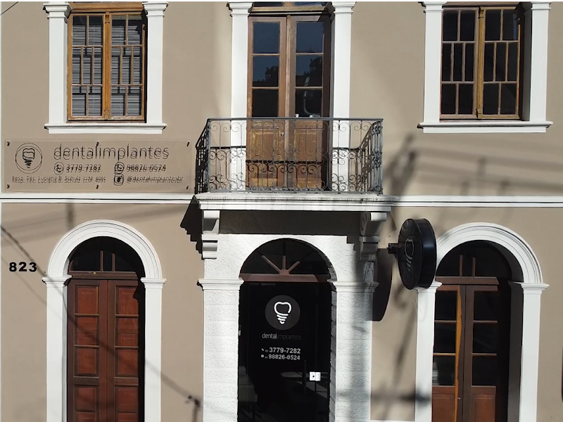 Foto 8 de Implante Batel Odontologia - Dentista em Curitiba