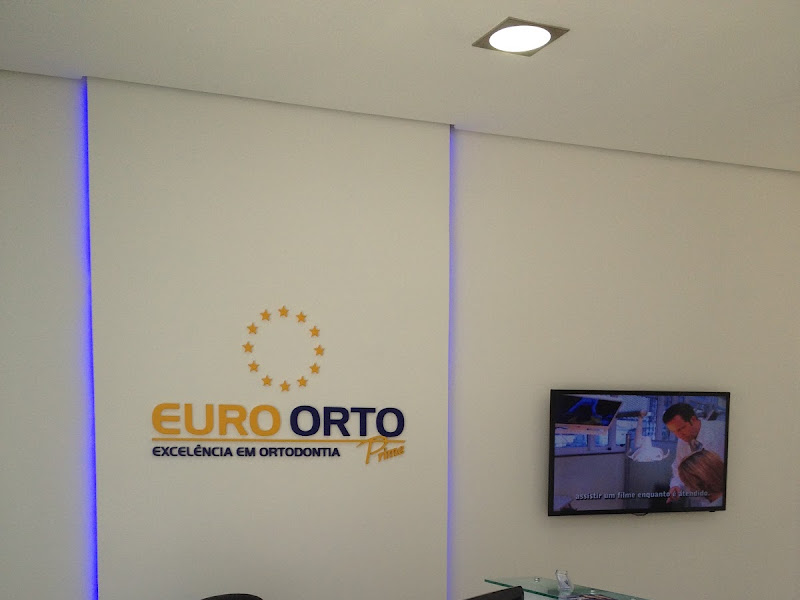 Foto de IMPLANTE DENTÁRIO