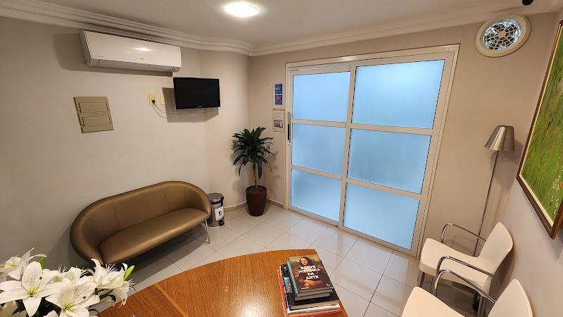 Foto 2 de Implante Dentário | Clínica Dental Design | Dentista em João Pessoa | Clínica Odontológica | Tratamento de Canal