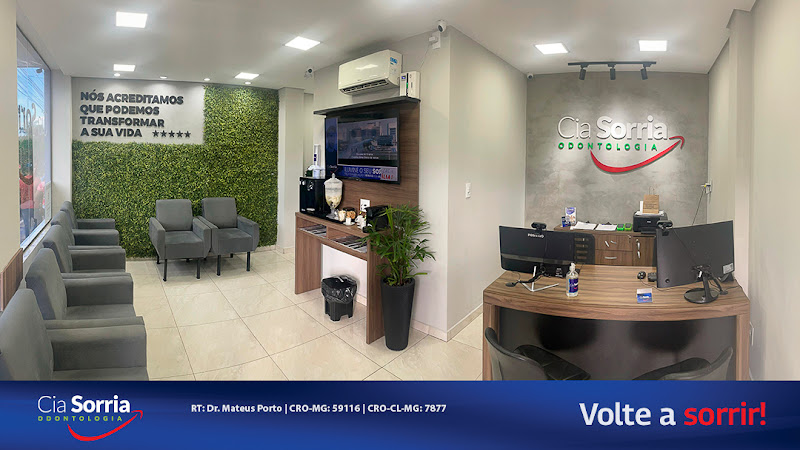 Foto 2 de Implante Dentário | Dentista | Cia Sorria Odontologia | Centro | Varginha - MG