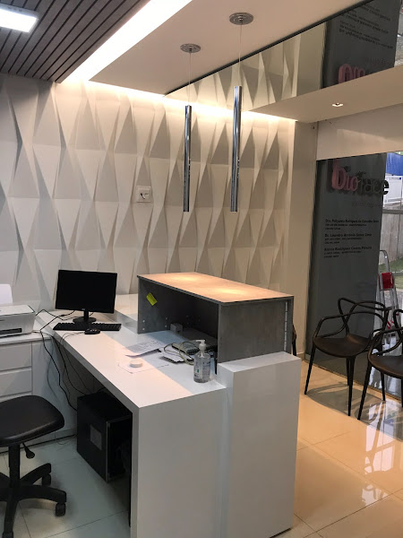 Foto 3 de Implante Dentário em Uberlândia | Dr. Leandro Diniz | Extração De Siso | Cirurgião Dentista