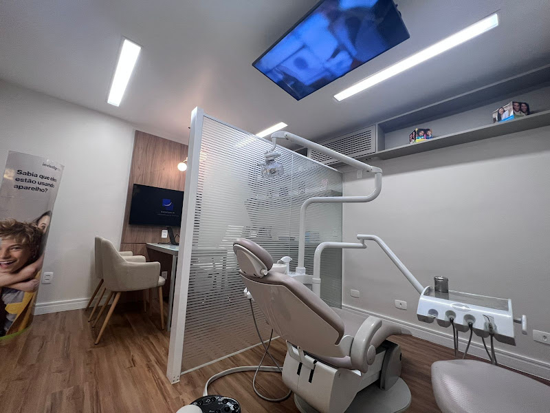 Foto 2 de Implante Dentário | Invisalign | Odontoplin | Clinica Odontológica - Centro - Mauá