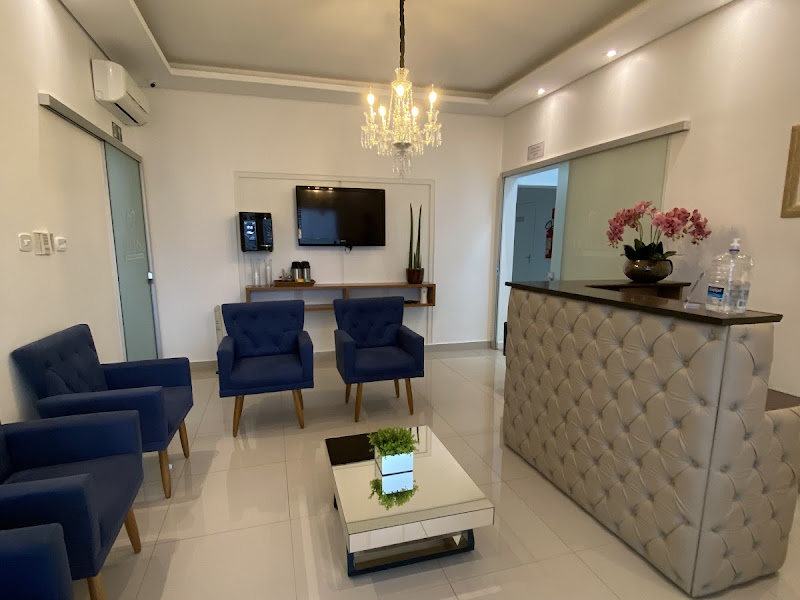 Foto 10 de Implante Dentário | Lentes Em Resina | Oral Blue São Benedito | Uberaba - MG