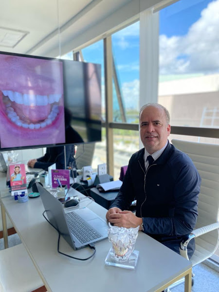 Foto 3 de Implante Dentário | prótese protocolo | Odonto Castro | Dr Eron| Pina | Recife - PE