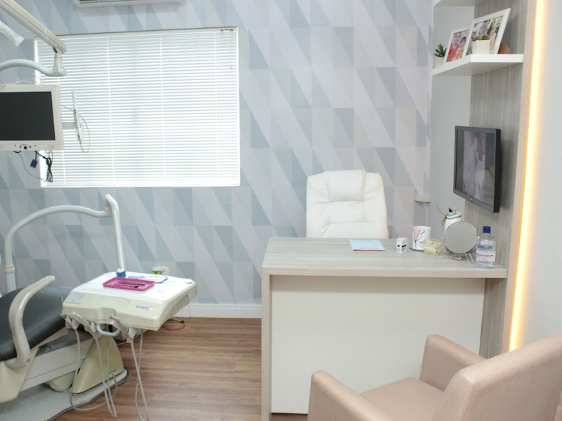 Foto 8 de Implante e Prótese Dentária- Dra Brenda Alencar Leismann - Dentista em Porto Velho/RO