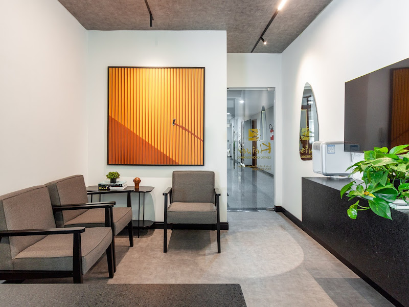 Foto 3 de Implantes Dentários