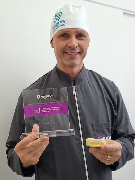 Foto 2 de Implantes Dentários Curitiba - Centro Odontológico Supreme