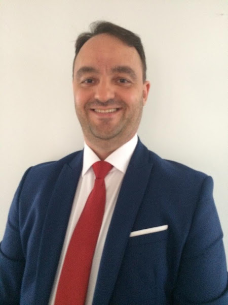 Foto 2 de IMPLANTES DENTÁRIOS - Dr. Ronaldo R. Montini