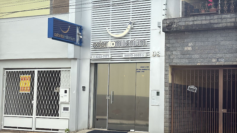 Foto 2 de Implantes Dentários | Prótese protocolo | Alinhadores dental em Juiz de Fora - Odonto Millenium