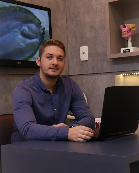 Foto 2 de IMPLANTES E PROTESE MANAUS