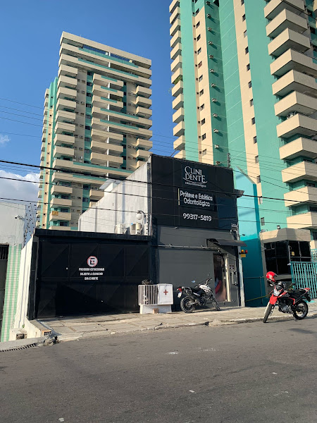 Foto 3 de Implantes Próteses e Estética | Clinidente | Dentista | Aparecida - AM