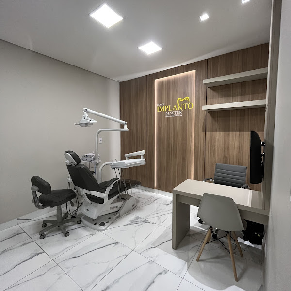 Foto 2 de Implanto Master | Dentista Cabana