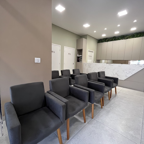 Foto 2 de Implanto Master | Implante dentário em Venda Nova