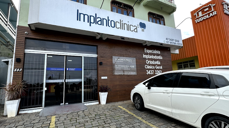 Foto 2 de Implantoclínica II