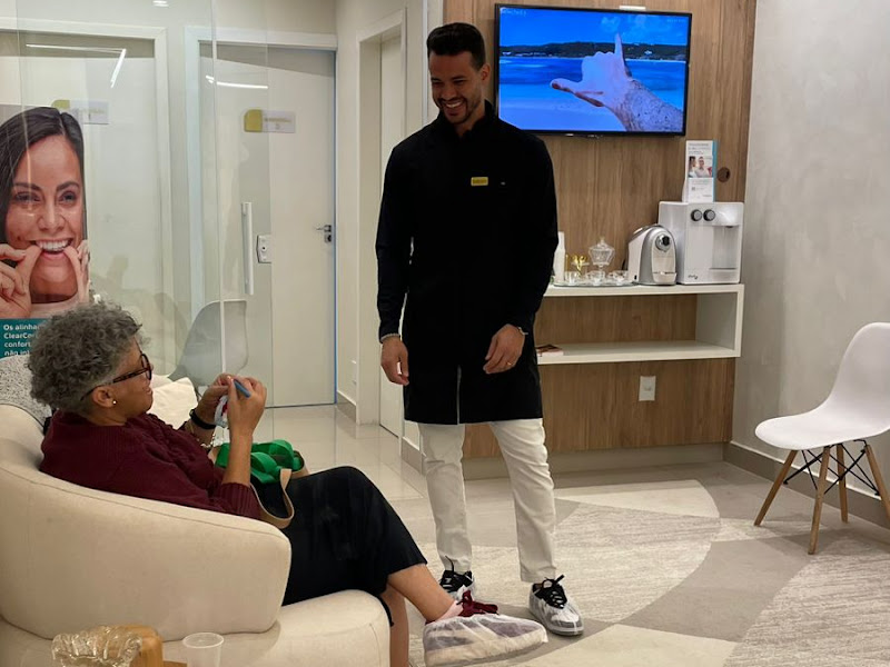 Foto 7 de ImplantoFace Odontologia