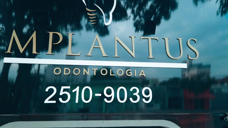 Foto 3 de Implantus Odontologia Planalto