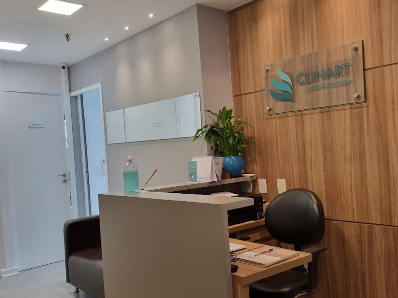 Foto 8 de ImplArt Odontologia Implante Dentario