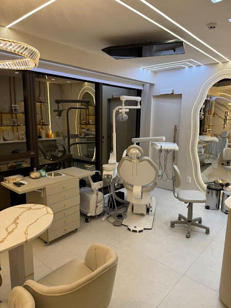 Foto 2 de Instituto AMA - Dra. Amanda Honorato | Dentista | Lentes em Porcelana | Implantes em Petrolina