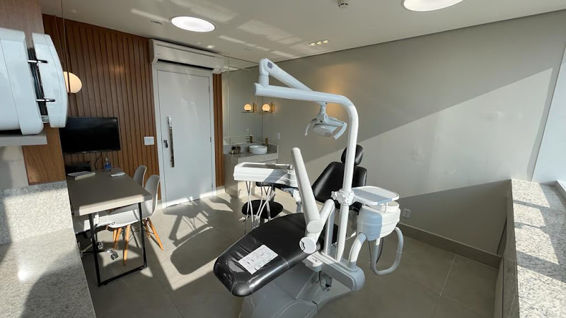 Foto 3 de Instituto Anderson Borges | Dr. Anderson Borges | Implantes dentários | Facetas | Lentes | Dentista | Órion Complex | Ronco