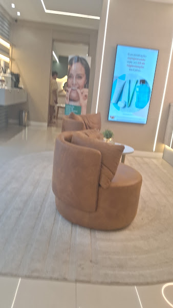 Foto 3 de Instituto Arezi | Arapelhos Invisíveis - Odontologia e Estética - Dentista em Vila Velha - ES