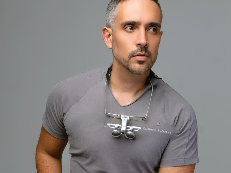 Foto de Instituto Breno Rodrigues - Lentes de contato dental Recife