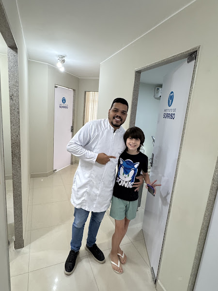 Foto 2 de INSTITUTO DO SORRISO SAMAMBAIA / IMPLANTES DENTÁRIOS / NÃO ACEITAMOS CONVÊNIOS