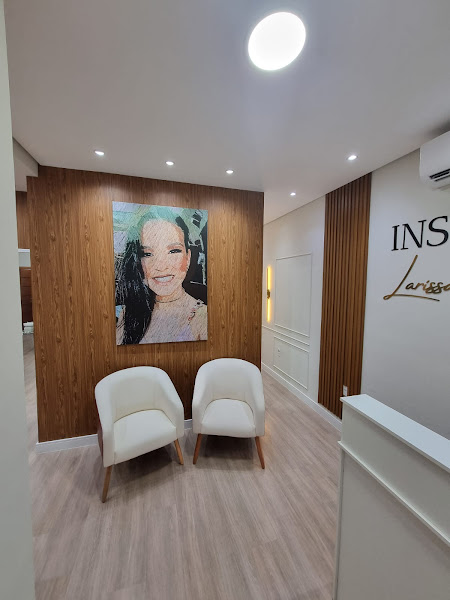 Foto 2 de Instituto Larissa Brunca - Consultório e Clínica Odontológica em Sumaré - Botox, facetas, canal, aparelho, implantes, sisos