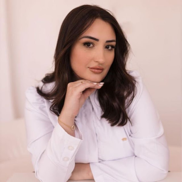 Foto 2 de Instituto Mariana Almeida - Sorocaba - Lentes em Resina l Prótese Dentária l Lente de Contato Dental l Dentista Sorocaba