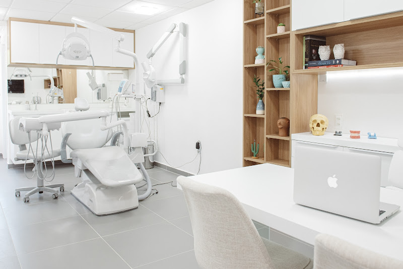 Foto 2 de Instituto Maxilo Facial & Ortodontia - Cirurgia Buco Maxilo Facial, Ortodontia, Ortognática, Implantes