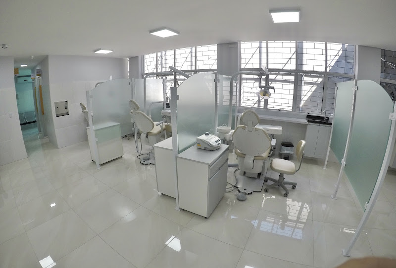 Foto 2 de INSTITUTO ODONTO MASSANEIRO Clínica Odontológica
