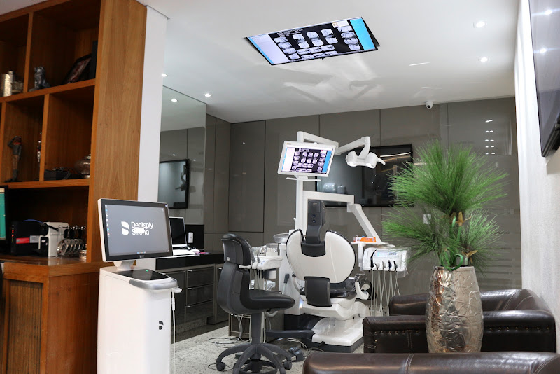 Foto 2 de Instituto Odontológico Flávio Gontijo - Clínica Odontológica, Implante dentário e Dentista em BH