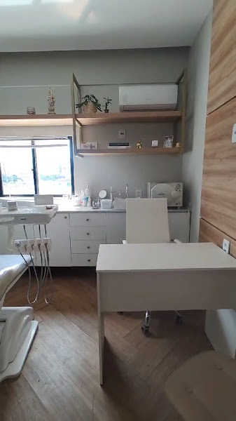 Foto 4 de Instituto Queiroz Medicina e Odontologia Estética | Dra Lorena e Dr Anderson Queiroz