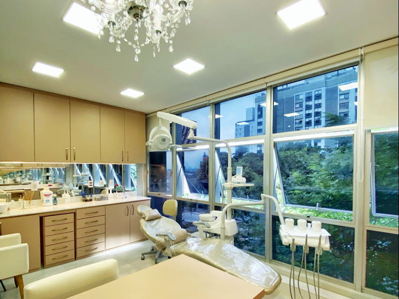 Foto 7 de INSTITUTO ROESSLER