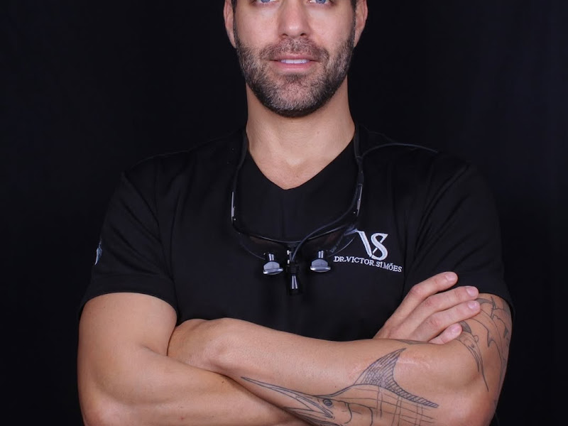 Foto de Instituto Victor Simões - Implante Dental | Lentes de Contato | Próteses | Invisalign | Harmonização Facial em Vitória