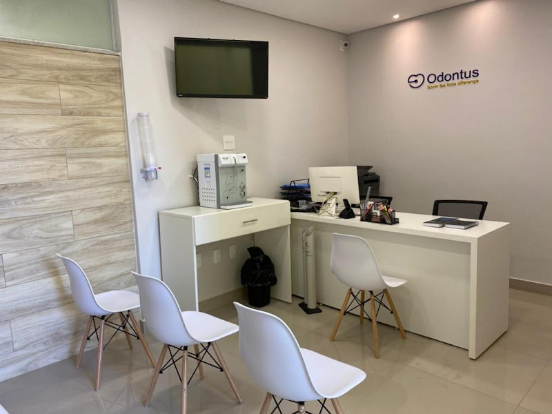 Foto 11 de IOBH Odontologia