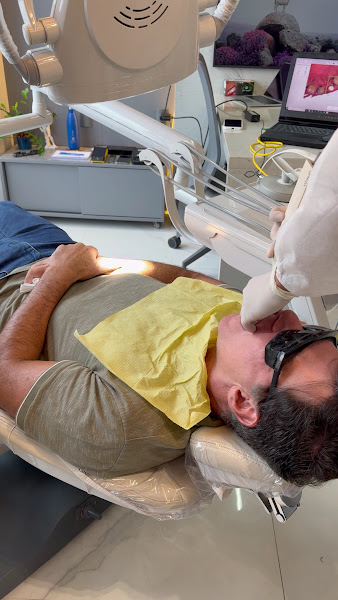 Foto 3 de IORK - Instituto Odontológico Ruan Karlos - Clínico geral, implantes dentários e estética