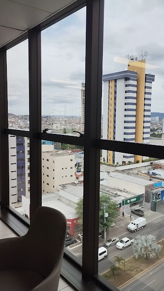 Foto 3 de ÍRIS | Clínica Oftalmológica