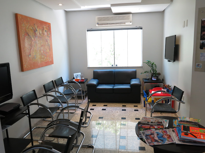 Foto 3 de JB Odontologia - Ortodontia com alinhadores - Implantes - Prótese - Odontopediatria