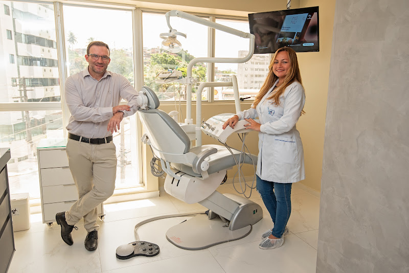 Foto 2 de João Ricardo Tamarozzi Milan - Periodontista e Implantodontia em Maceió - JRMilan Saúde - IG: @jrmilansaude_implantesmaceio