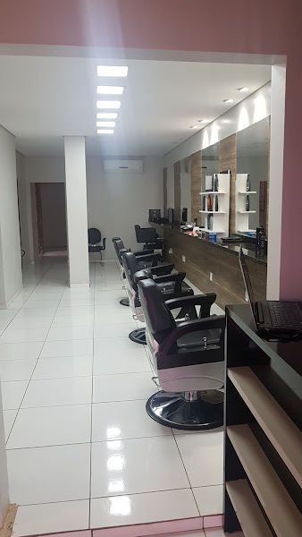 Foto 2 de JOENILSON NERY STUDIO HAIR ✂️👨-IMPLANTE CAPILAR EM BARREIRAS