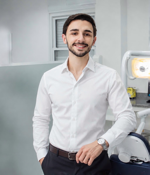 Foto 2 de Jonas Noel - Dentista em petrópolis