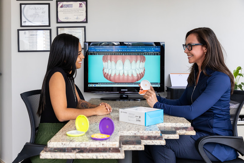 Foto 3 de Josilce Gasperin - Ortodontia & Ortopedia Facial